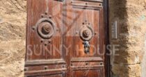 Partially Renovated Two – Room Apartment with Great Potential – via Aldo Moro, Cefalù