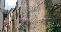 Townhouse on 4 Levels to Renovate – Gratteri, Corso Umberto I