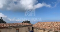 Detached House for Sale in Gratteri
