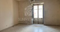 Detached House for Sale in Gratteri